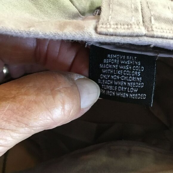 Style & Co Capris Stretch Khaki Tan Button Accents Women's Size 10 With Pockets - Picture 9 of 9